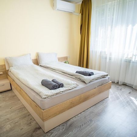 רוסה Apartment Yana מראה חיצוני תמונה